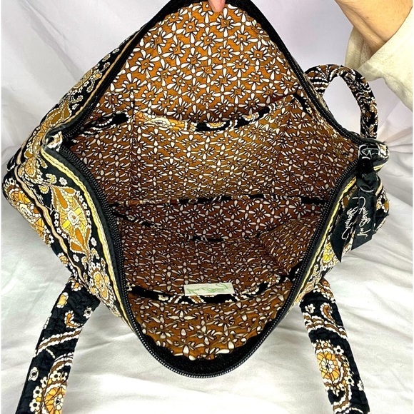 Vera Bradley Cafe Latte Black Tan Brown Shoulder Bag, Sz 14”x10”x4” Approx. (T5) - Picture 5 of 9